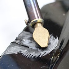 The Smoothing Tip allows us to create a flat surface after the welding process.